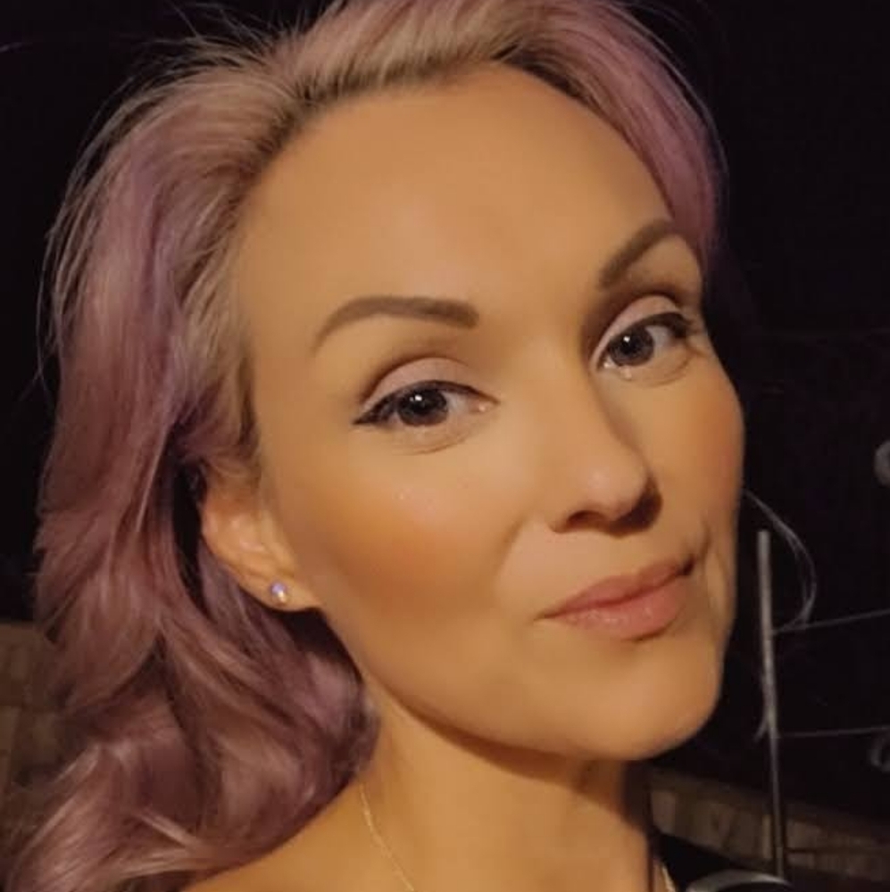 Meet your Posher, Sabrina